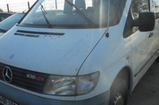 Serrure arriere droit MERCEDES VITO 638