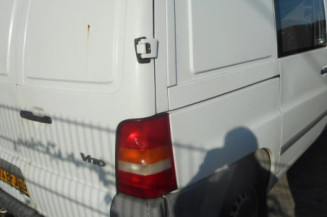 Serrure arriere droit MERCEDES VITO 638