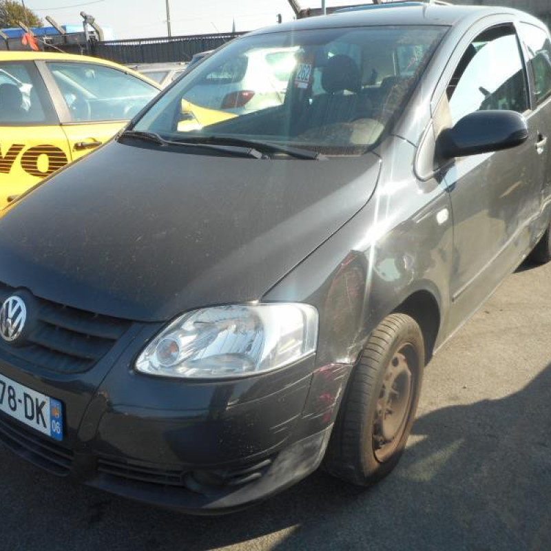 Bras essuie glace avant gauche VOLKSWAGEN FOX Photo n°1