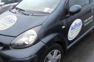 Serrure avant droit TOYOTA AYGO 1