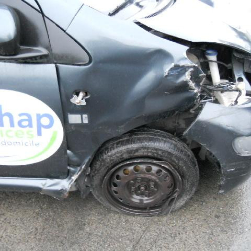 Serrure avant droit TOYOTA AYGO 1 Photo n°6