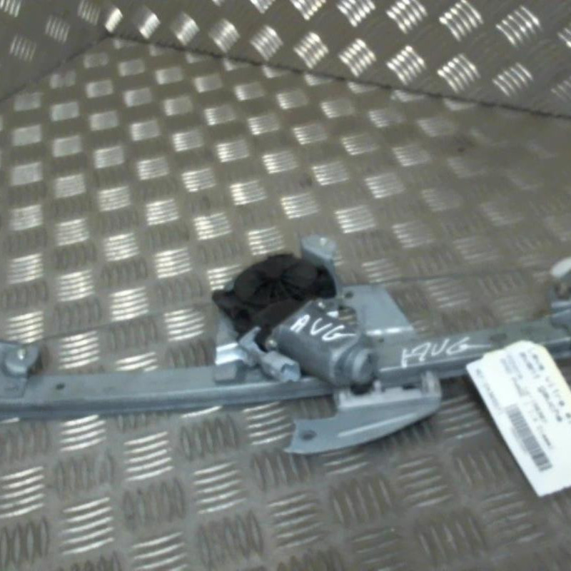 Leve vitre electrique avant gauche TOYOTA AYGO 1 Photo n°1