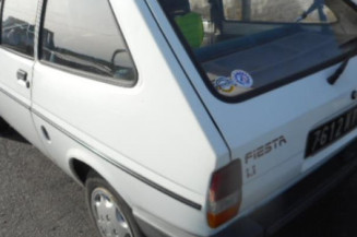 Retroviseur gauche FORD FIESTA 4