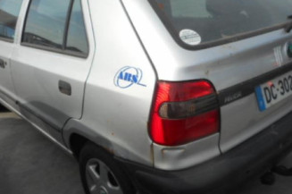 Optique avant principal gauche (feux)(phare) SKODA FELICIA