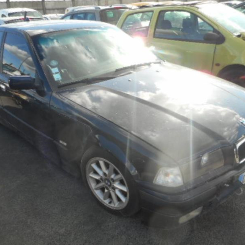 Leve vitre electrique arriere droit BMW SERIE 3 E36 Photo n°4