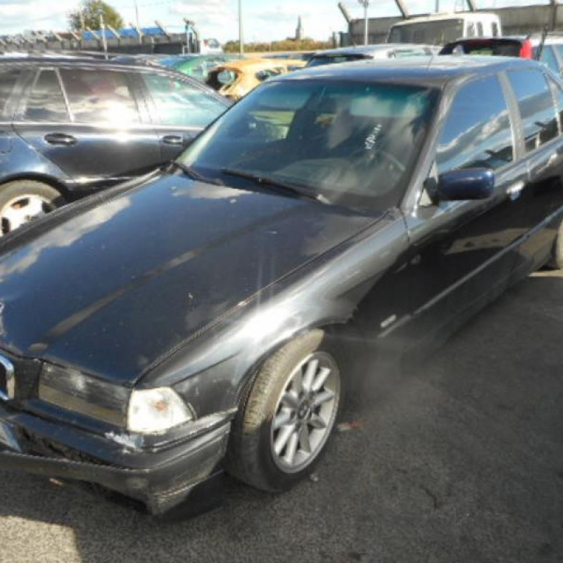 Leve vitre electrique arriere gauche BMW SERIE 3 E36 Photo n°3