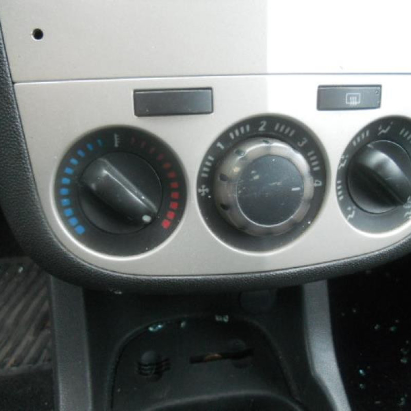 Bouton de warning OPEL CORSA D Photo n°10