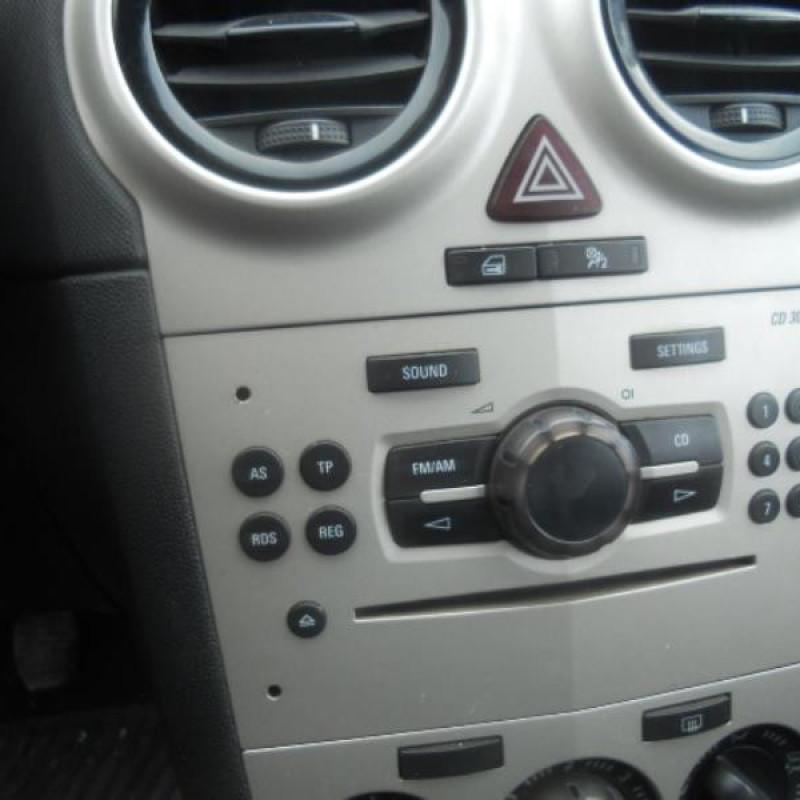 Neiman OPEL CORSA D Photo n°11