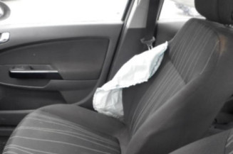 Serrure avant droit OPEL CORSA D