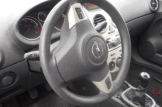 Serrure avant droit OPEL CORSA D