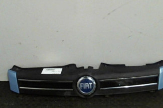Calandre FIAT PANDA 2 Photo n°1