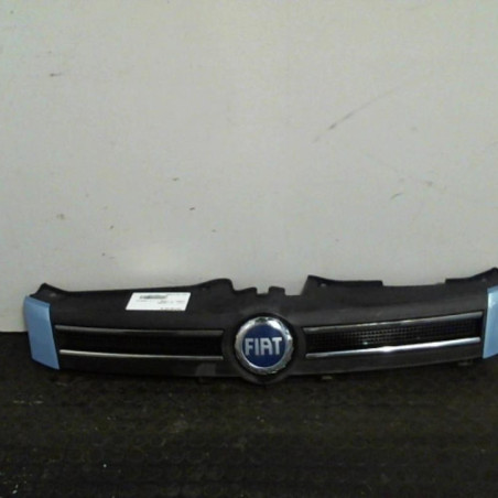 Calandre FIAT PANDA 2 Photo n°1