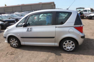 Bras essuie glace avant gauche PEUGEOT 1007