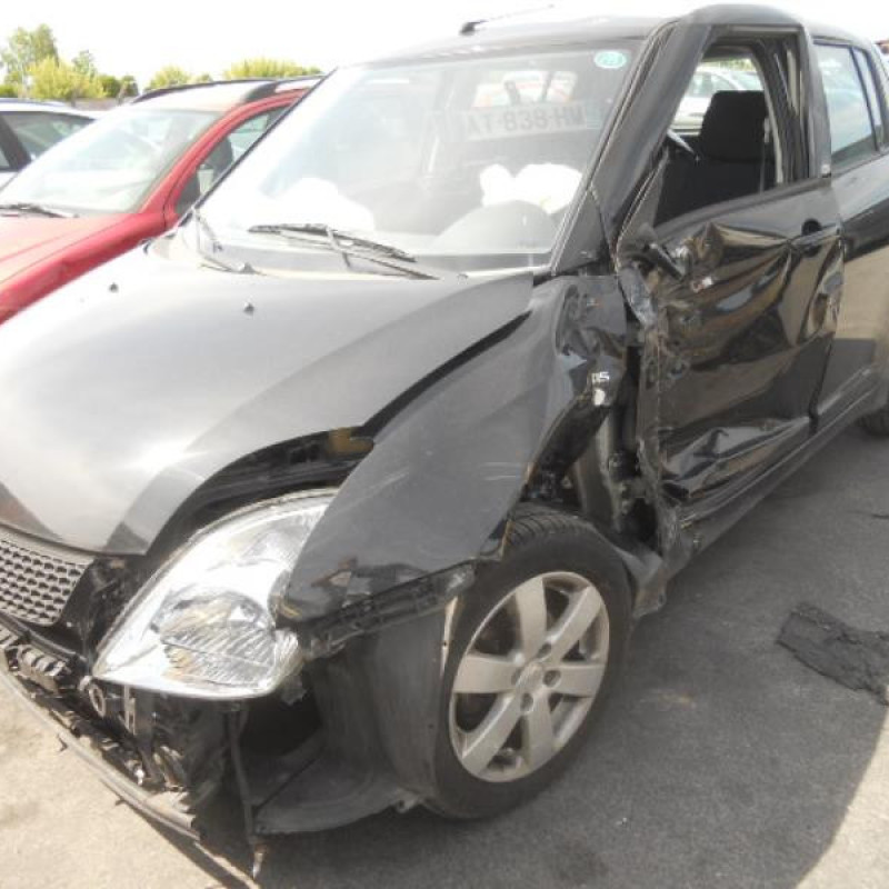 Autoradio d'origine SUZUKI SWIFT 3 Photo n°4