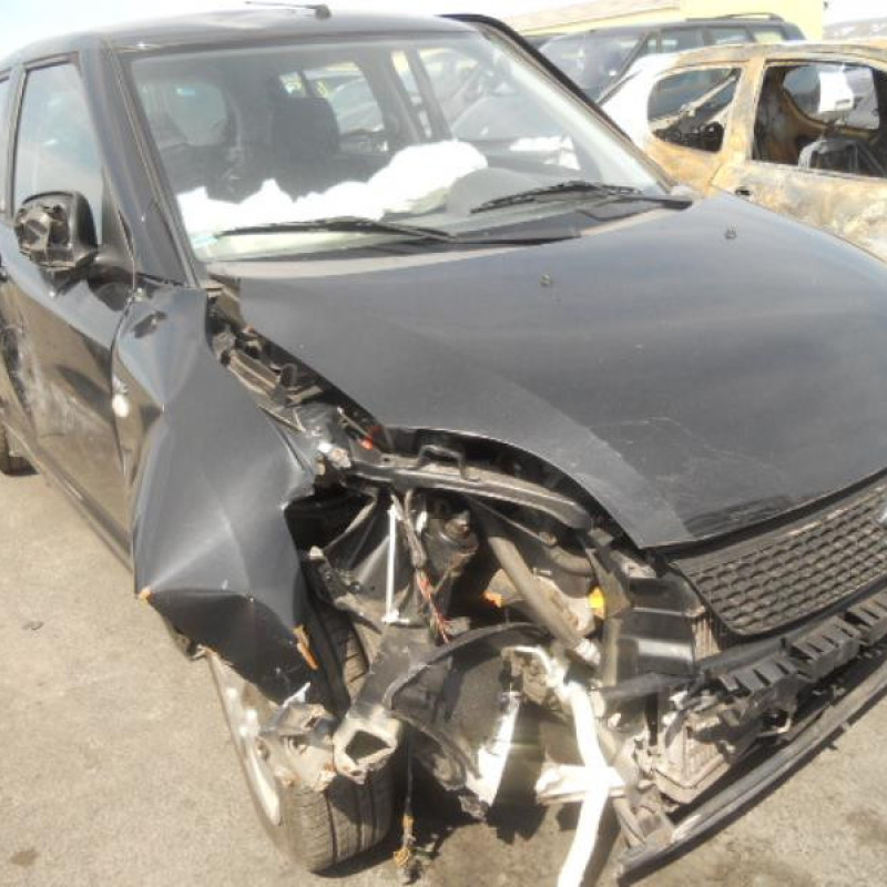 Leve vitre electrique avant droit SUZUKI SWIFT 3 Photo n°5