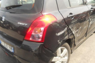 Leve vitre electrique avant droit SUZUKI SWIFT 3