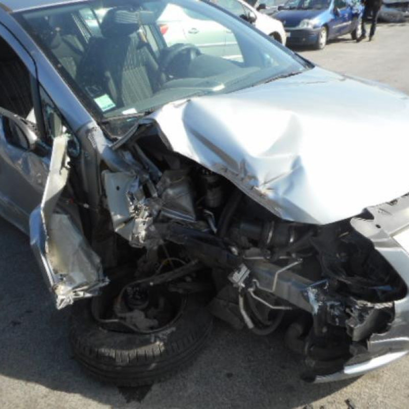 Serrure avant droit OPEL CORSA D Photo n°5