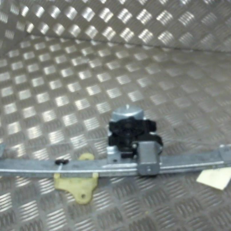 Leve vitre electrique avant droit RENAULT CLIO 4 Photo n°1