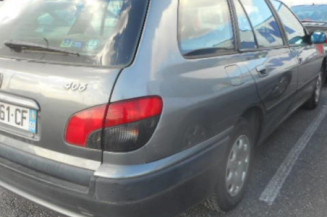 Serrure avant droit PEUGEOT 406