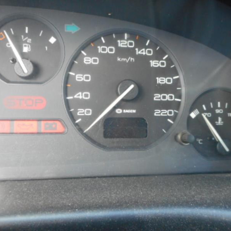 Serrure avant droit PEUGEOT 406 Photo n°9