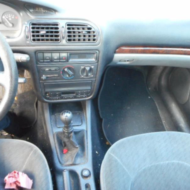 Serrure avant droit PEUGEOT 406 Photo n°10