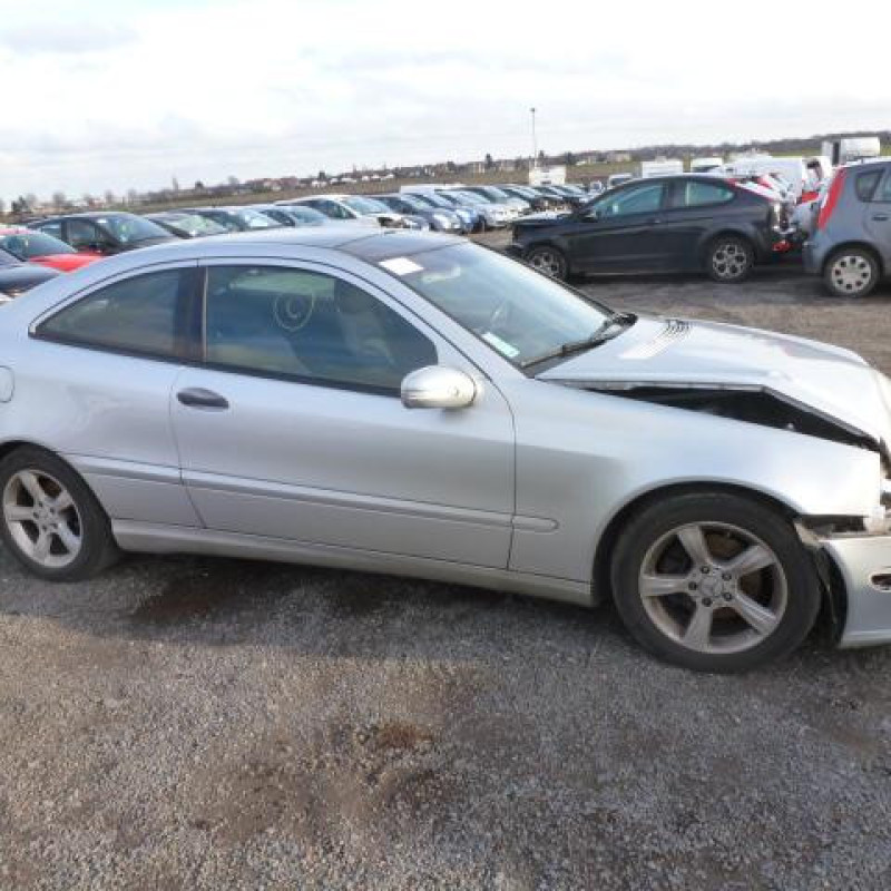 Porte avant gauche MERCEDES CLASSE C 203 COUPE SPORT Photo n°7