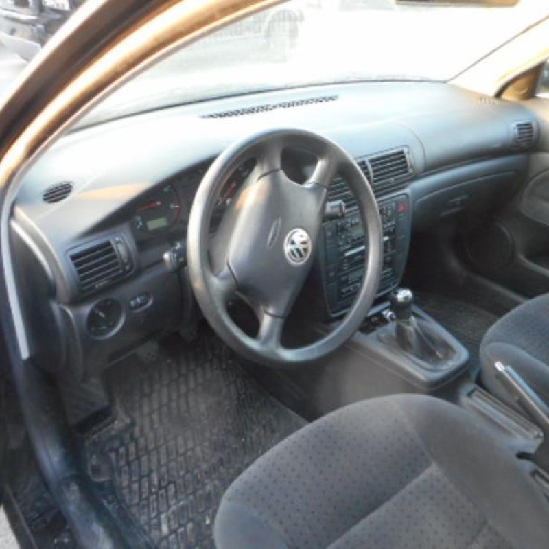 Retroviseur droit VOLKSWAGEN PASSAT 4 Photo n°9