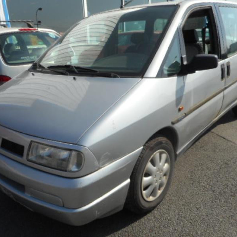 Malle/Hayon arriere FIAT ULYSSE 1 Photo n°5
