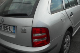 Retroviseur droit SKODA FABIA 1