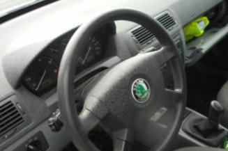 Retroviseur droit SKODA FABIA 1