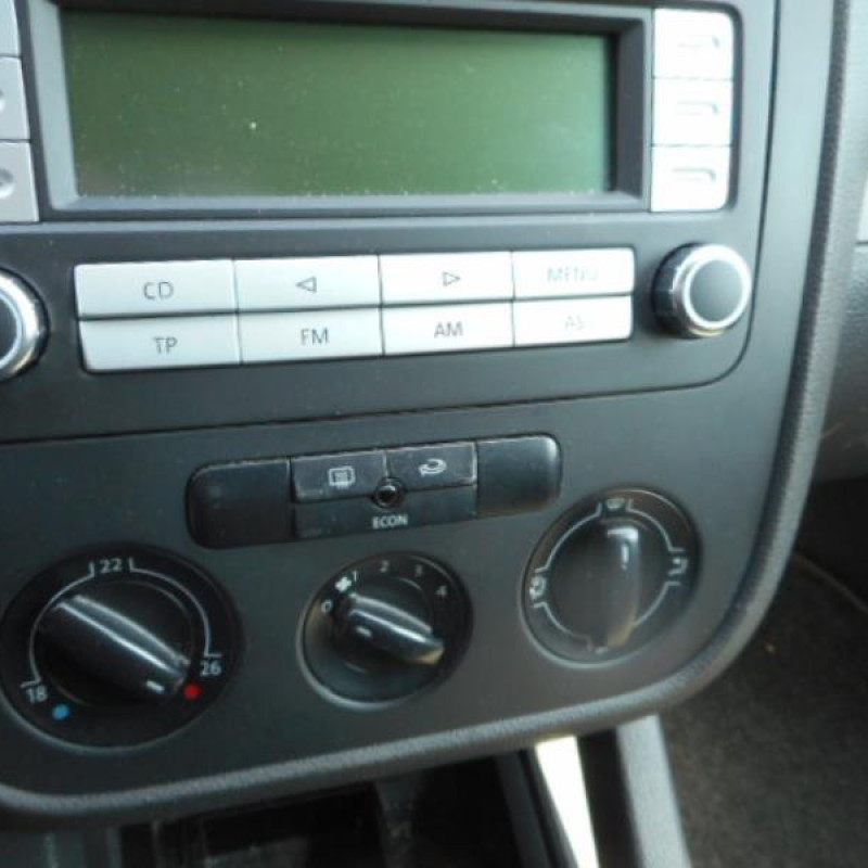 Autoradio d'origine VOLKSWAGEN GOLF 5 Photo n°9