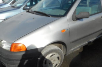 Retroviseur droit FIAT PUNTO 1