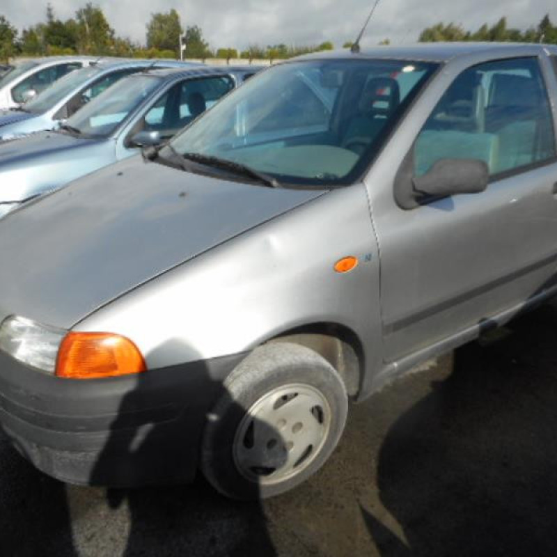 Retroviseur droit FIAT PUNTO 1 Photo n°4