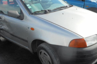 Retroviseur droit FIAT PUNTO 1