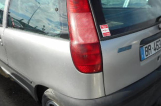 Retroviseur droit FIAT PUNTO 1