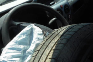 Serrure avant droit PEUGEOT PARTNER 1
