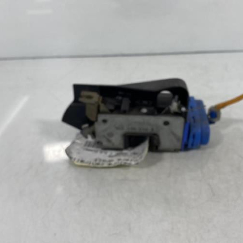 Serrure arriere droit AUDI A4 1 Photo n°1