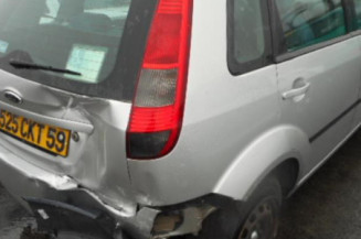Serrure avant droit FORD FIESTA 5