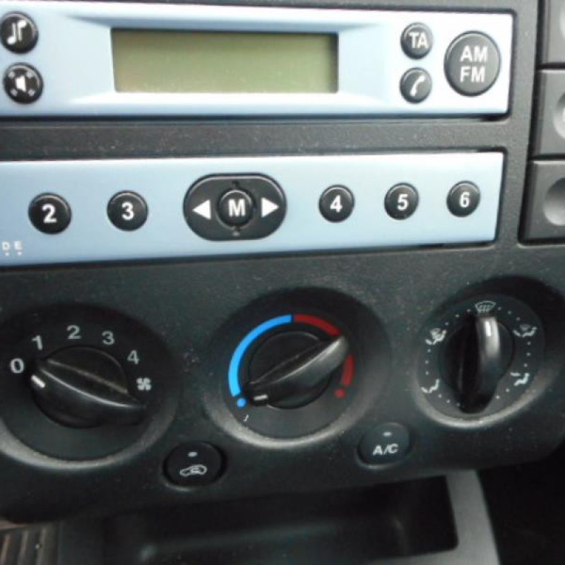 Serrure avant droit FORD FIESTA 5 Photo n°9