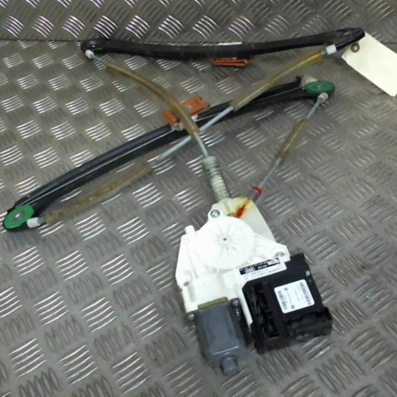 Leve vitre electrique avant droit AUDI A3 2 Photo n°1