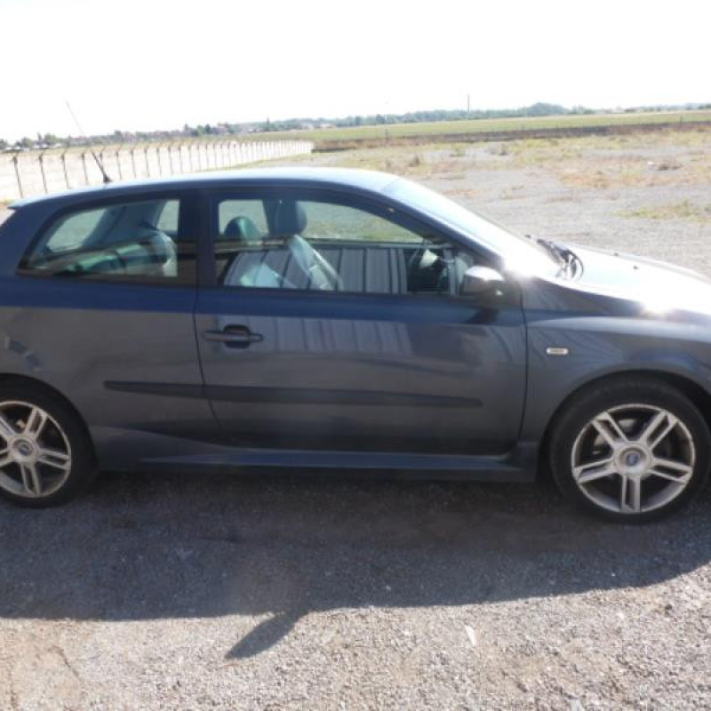 Porte avant gauche FIAT STILO Photo n°5