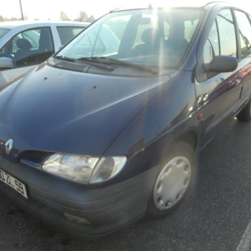 Optique avant secondaire gauche (feux)(clignotant) RENAULT SCENIC 1 Photo n°3