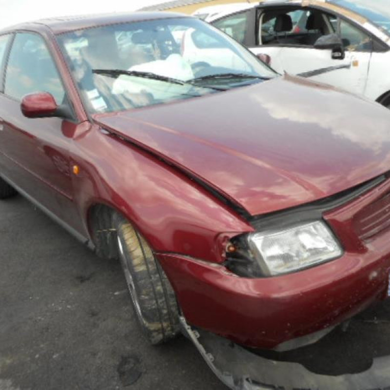 Malle/Hayon arriere AUDI A3 1 Photo n°4