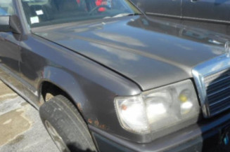 Porte arriere droit MERCEDES 250 W124