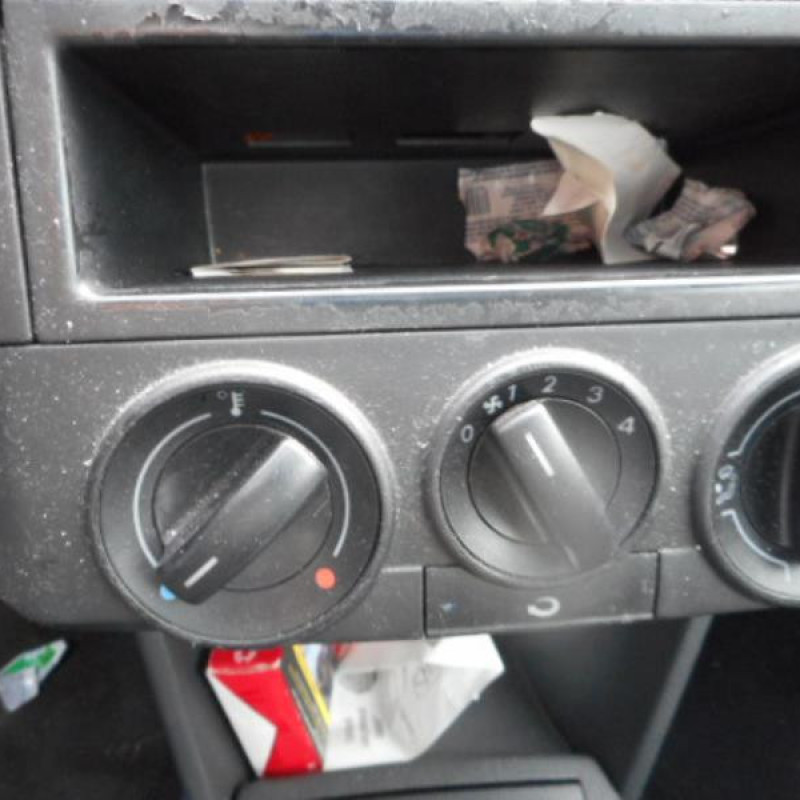 Renfort pare choc arriere (traverse) VOLKSWAGEN POLO 4 Photo n°7