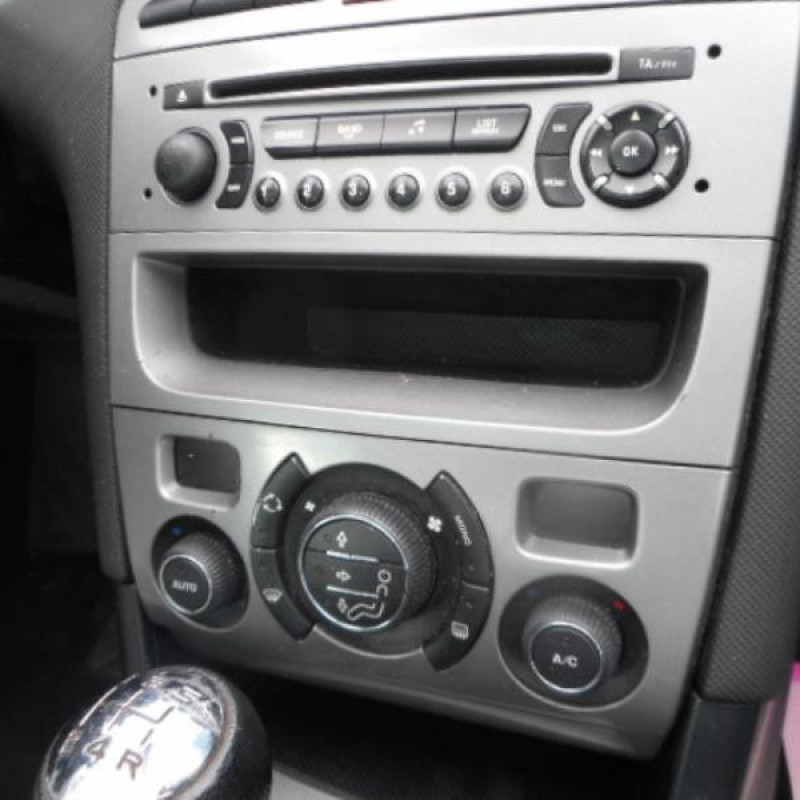 Bouton de warning PEUGEOT 308 1 Photo n°11