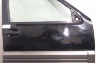 Porte avant droit NISSAN TERRANO 2 Photo n°1