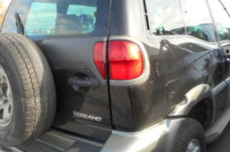 Porte avant droit NISSAN TERRANO 2