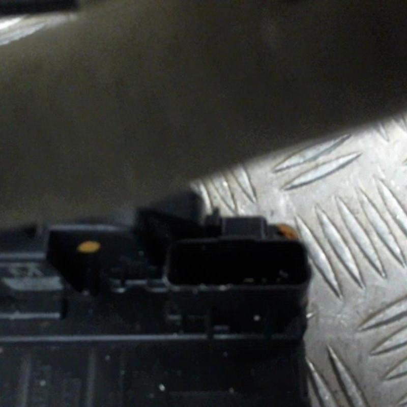 Serrure arriere droit NISSAN NOTE 2 Photo n°2