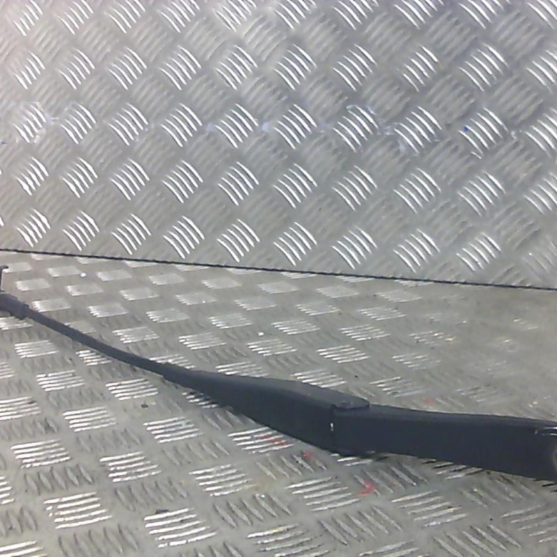 Bras essuie glace avant droit OPEL ASTRA H Photo n°1